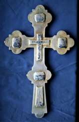 Старинный напрестольный крест с чернью